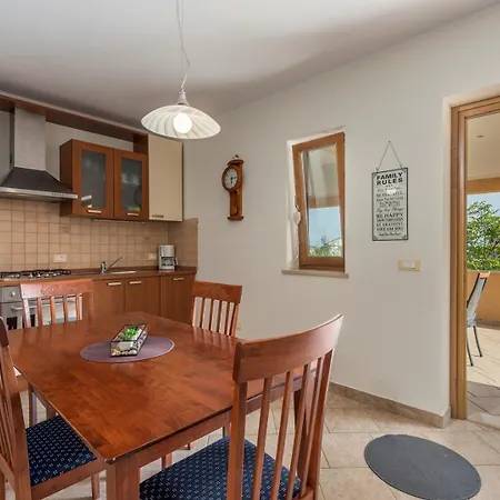 Dido Nini Villa Cere